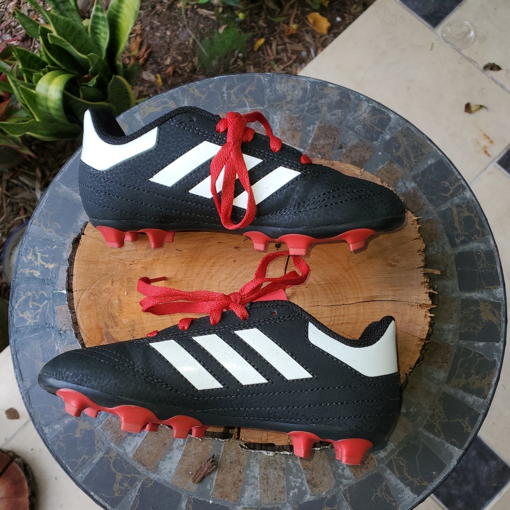 Adidas kids soccer's shoes - Picture 4 of 10